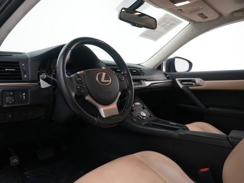 Used 2017 Lexus CT 200h FWD image 18