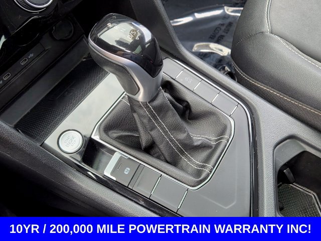 Used 2023 Volkswagen Taos SE w/ Panoramic Sunroof Package FWD image 27