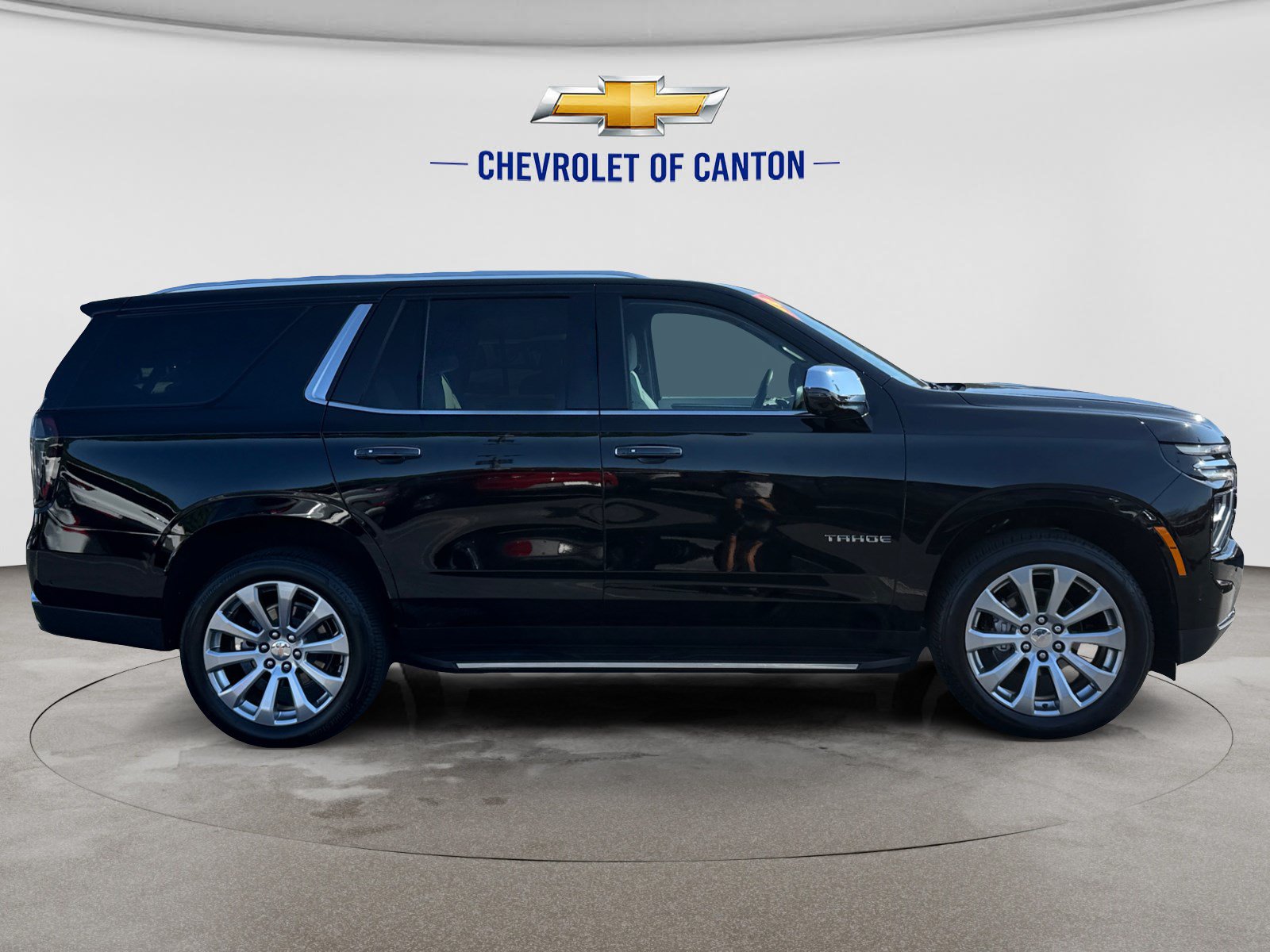 Used 2026 Chevrolet Tahoe Premier RWD image 4