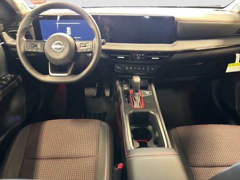 New 2026 Nissan Kicks SR w/ SR Premium Package FWD image 11
