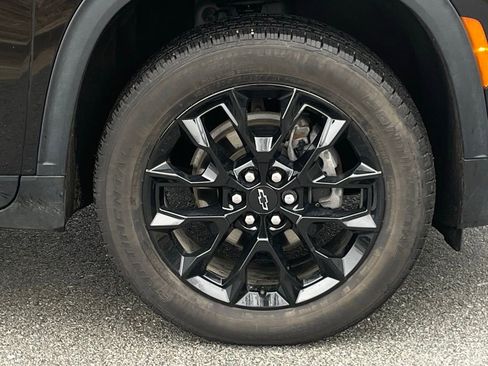 Used 2024 Chevrolet Traverse LT w/ Midnight/Sport Edition image 33