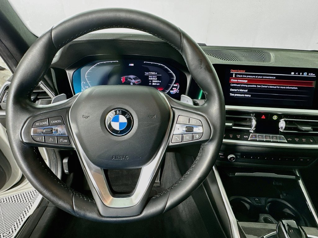 Used 2020 BMW 330i Sedan w/ Convenience Package RWD image 11