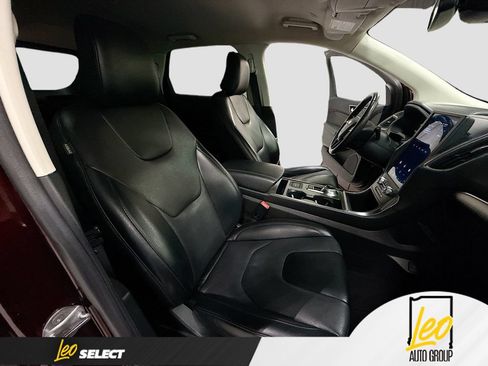 Used 2022 Ford Edge Titanium AWD/4WD image 31