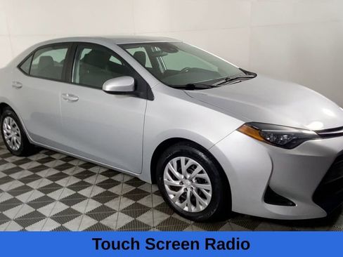 Used 2019 Toyota Corolla LE image 4