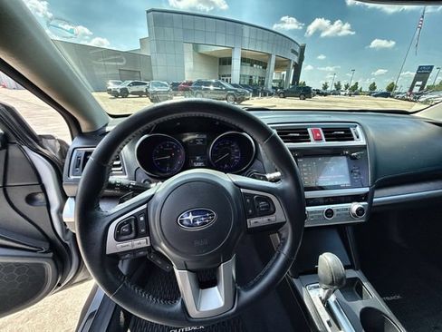 Used 2016 Subaru Outback 2.5i Limited AWD/4WD image 14