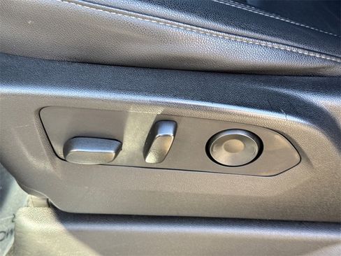 Used 2021 Chevrolet Tahoe LT image 28