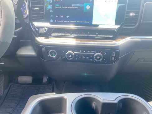Used 2023 Chevrolet Silverado 1500 RST RWD image 17