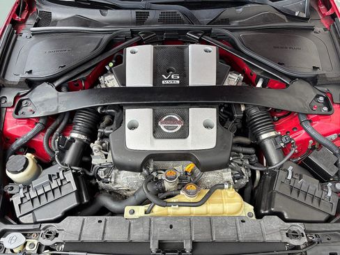 Used 2013 Nissan 370Z Touring w/ Sport Pkg RWD image 8