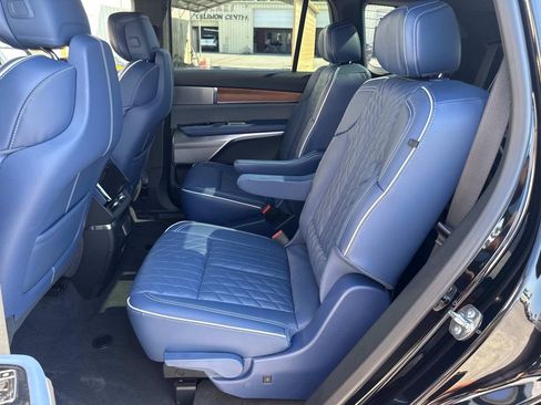 New 2026 Cadillac Vistiq Premium Luxury w/ LPO, Floor Liner Package image 12