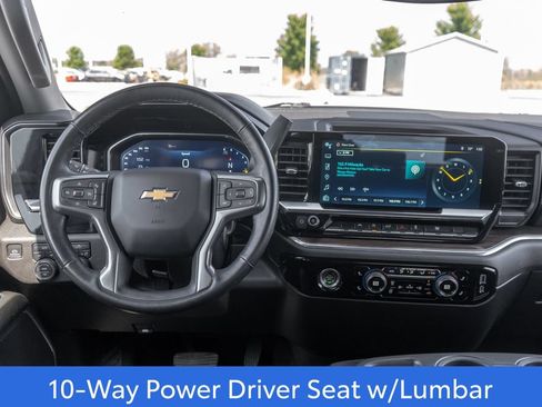 Used 2024 Chevrolet Silverado 1500 LT AWD/4WD image 15