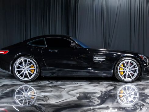 Used 2016 Mercedes-Benz AMG GT S image 2