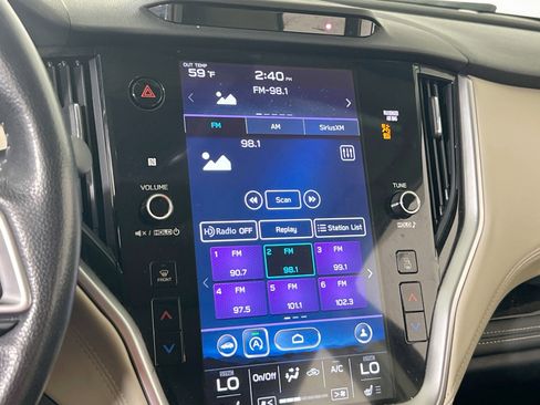 Used 2022 Subaru Outback Limited image 15