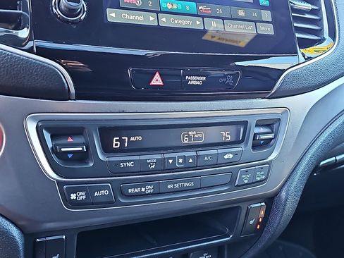 Used 2024 Honda Passport EX-L image 17