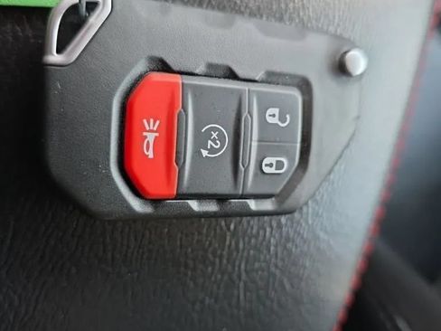 Used 2021 Jeep Wrangler Unlimited Rubicon w/ LED Lighting Group AWD/4WD image 35