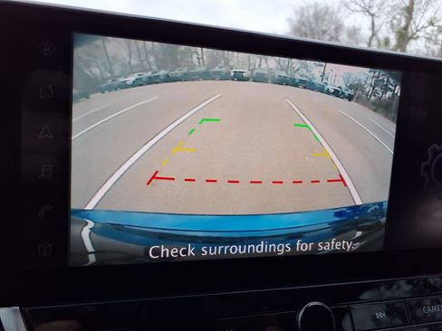 Used 2024 Nissan Altima 2.5 SR w/ SR Premium Package image 18