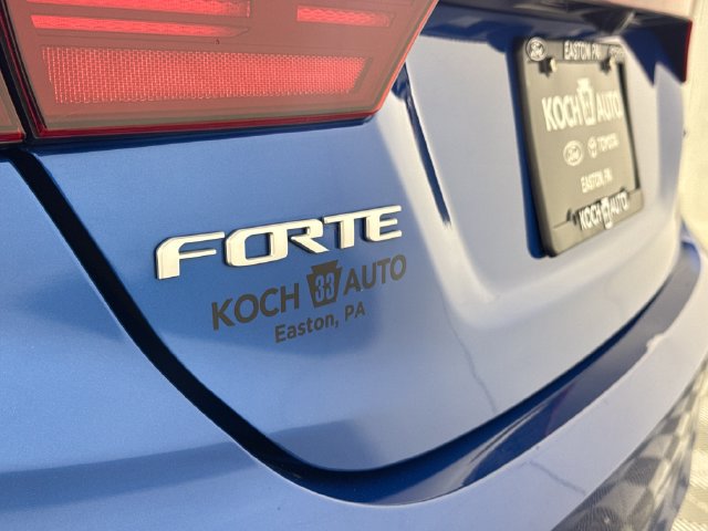 Used 2023 Kia Forte GT-Line FWD image 19