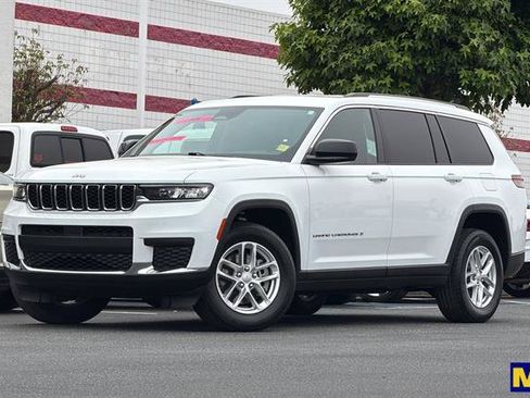 Used 2022 Jeep Grand Cherokee L Laredo w/ Luxury Tech Group I RWD image 8