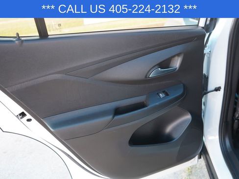 Used 2025 Buick Envista Preferred image 28
