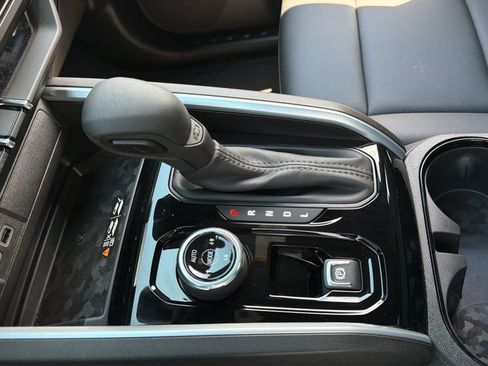 Used 2025 Chevrolet Colorado Trail Boss AWD/4WD image 20