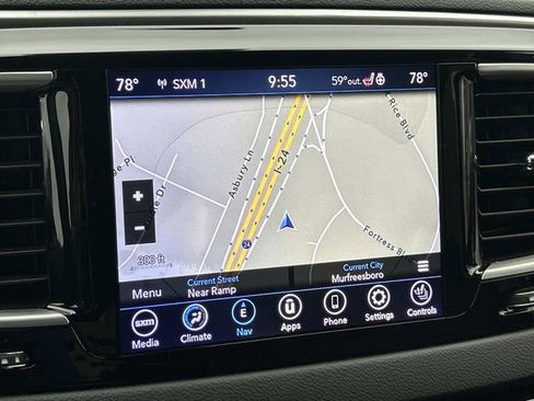 Used 2020 Chrysler Pacifica Touring-L w/ Advanced Safetytec Group image 28