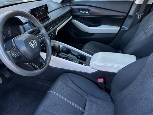 Certified 2023 Honda Accord EX image 11