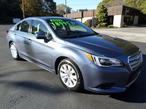 Used 2017 Subaru Legacy 2.5i Premium image 1
