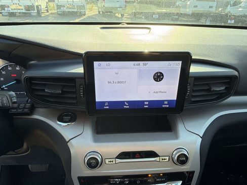 Certified 2023 Ford Explorer XLT image 27