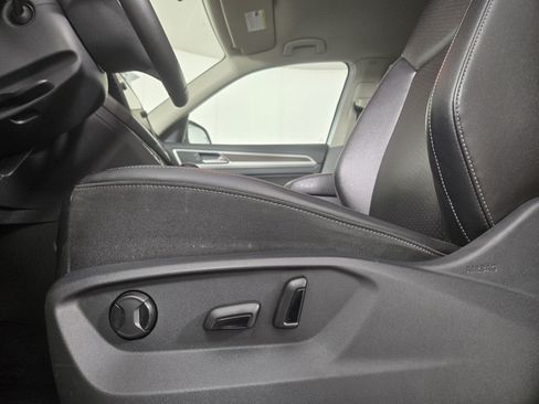 Used 2018 Volkswagen Atlas SE AWD/4WD image 31