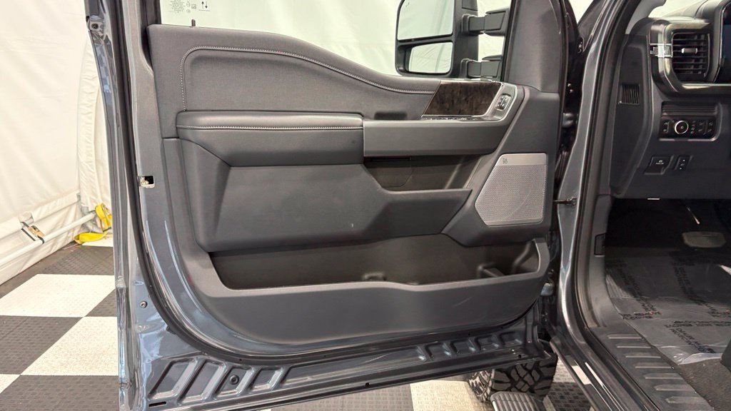 New 2026 Ford F350 Lariat w/ Tremor Off-Road Package AWD/4WD image 13