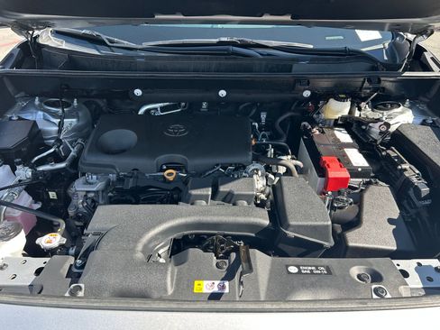 Used 2024 Toyota RAV4 XLE AWD/4WD image 31