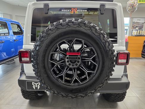 New 2025 Jeep Wrangler Unlimited Sport image 5