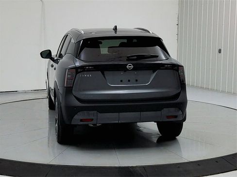 New 2026 Nissan Kicks SV w/ SV Premium Package image 6