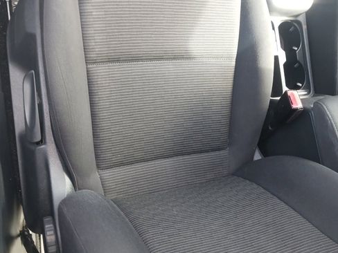 Used 2017 Volkswagen Tiguan Limited w/ Premium Package image 4