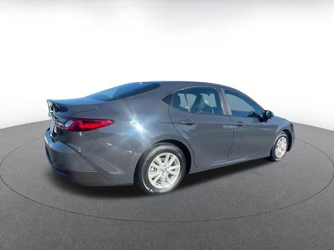 Used 2025 Toyota Camry LE image 12