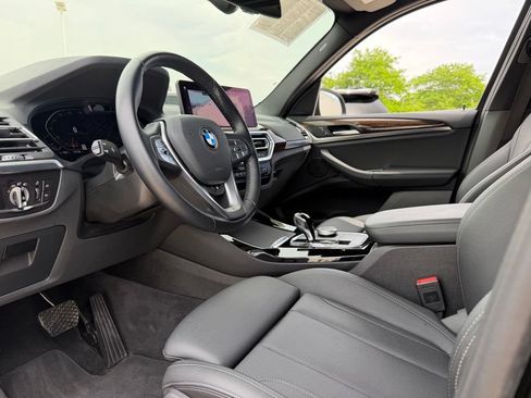 Used 2024 BMW X3 xDrive30i w/ Premium Package w/ZPA AWD/4WD image 4