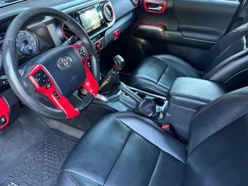 Used 2019 Toyota Tacoma TRD Pro image 11