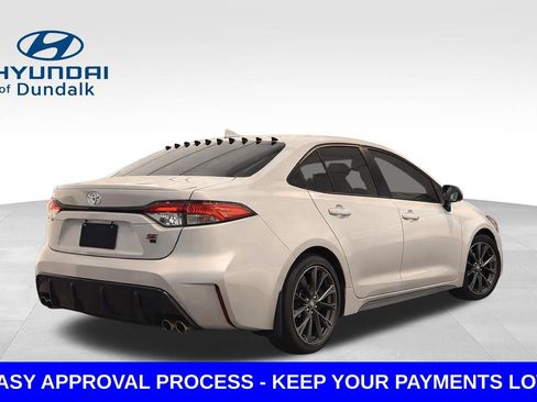 Used 2023 Toyota Corolla SE FWD image 2
