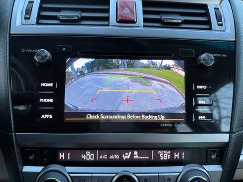 Used 2016 Subaru Outback 2.5i Premium image 20