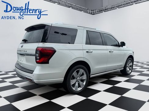 Used 2023 Ford Expedition Platinum AWD/4WD image 5