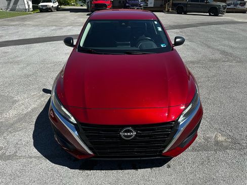 Used 2024 Nissan Altima 2.5 SV FWD image 9
