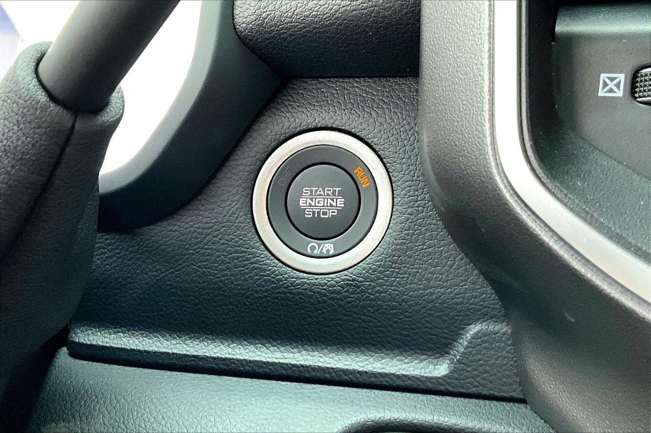 New 2026 RAM 3500 Big Horn AWD/4WD image 16