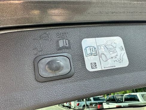Certified 2017 Ford Escape Titanium FWD image 34