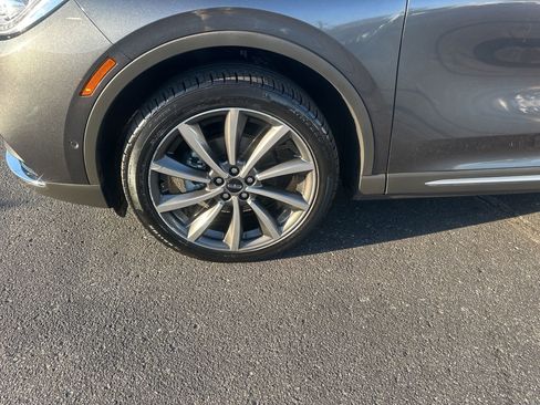 Used 2020 Lincoln Corsair Reserve w/ Equipment Group 202A AWD/4WD image 9