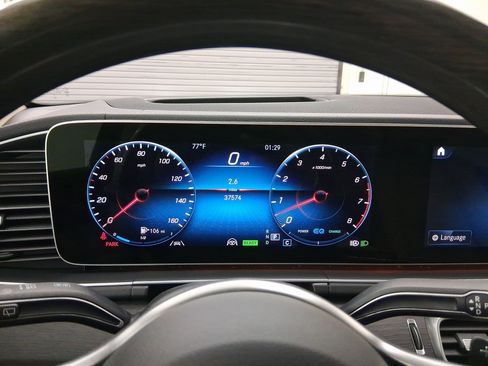 Used 2022 Mercedes-Benz GLS 450 4MATIC image 18