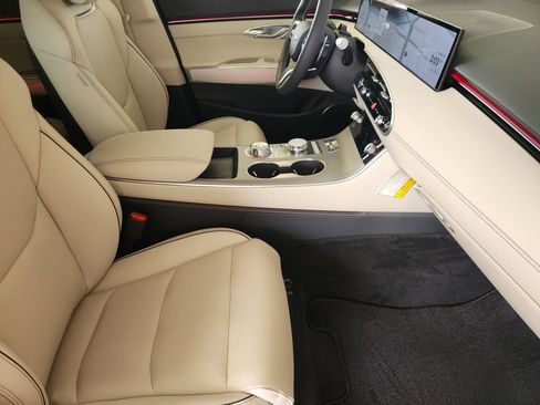 New 2026 Genesis GV70 2.5T Advanced AWD/4WD image 11