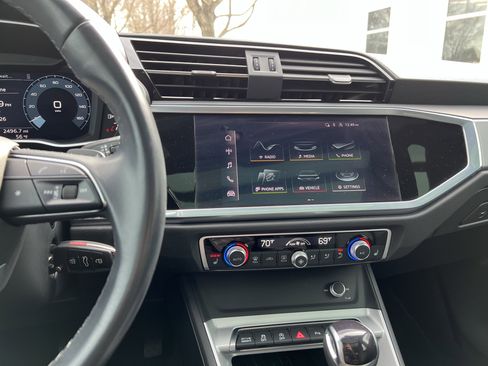 Used 2022 Audi Q3 2.0T Premium Plus w/ Premium Plus Package image 32