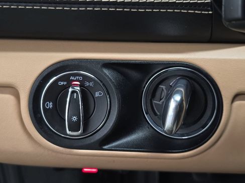 Certified 2021 Porsche 718 Boxster RWD image 21