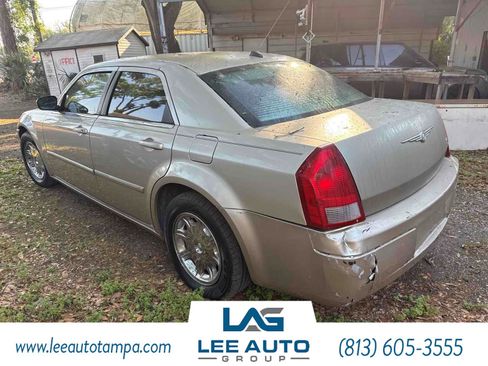 Used 2006 Chrysler 300 Touring image 3