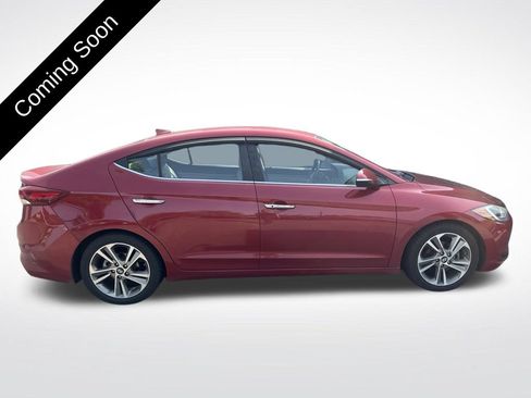 Used 2017 Hyundai Elantra Limited FWD image 4