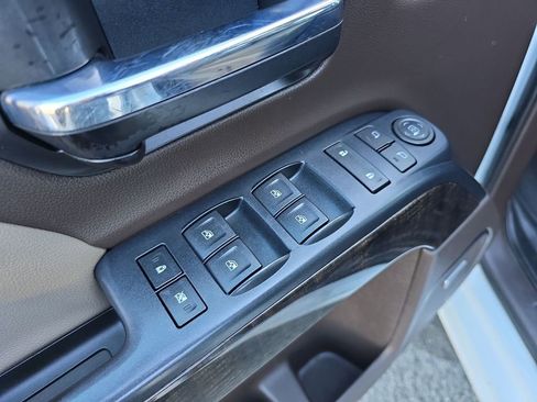 Used 2015 GMC Sierra 3500 Denali image 25